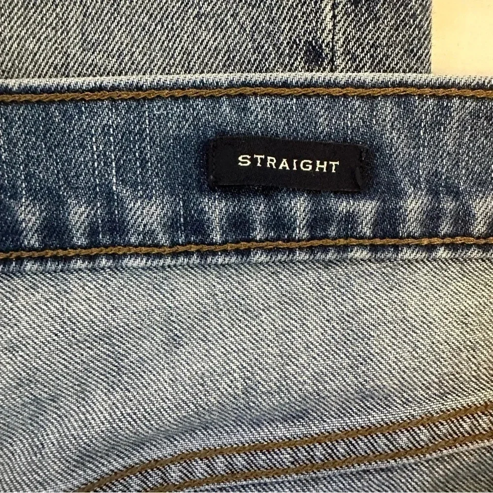 J Crew Men's Straight-fit jean in signature flex size 34/30(e5